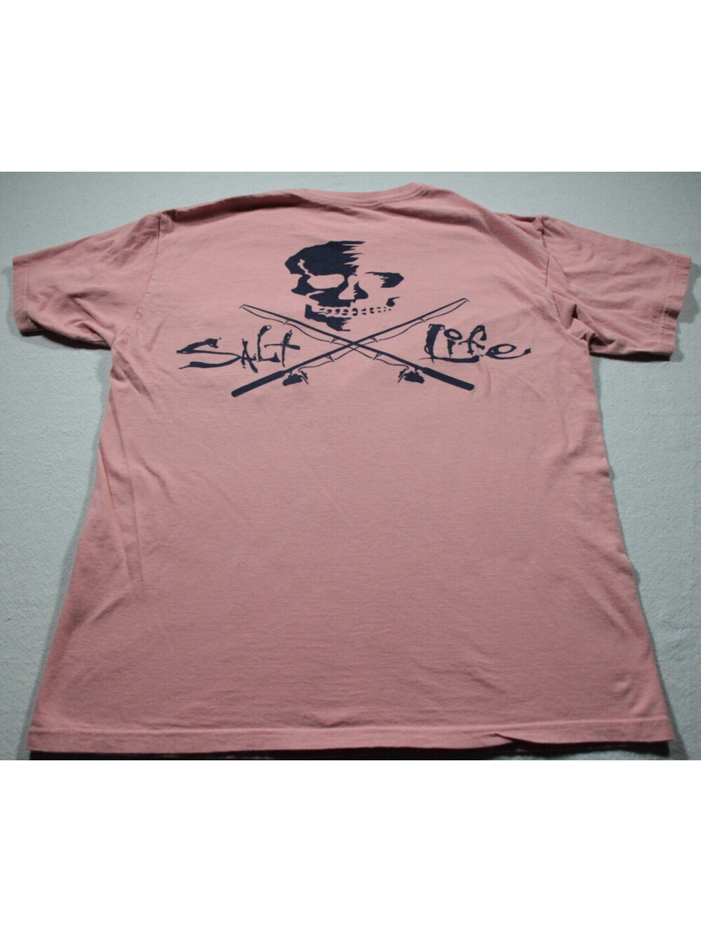 Salt Life T-Shirt M Pocket Shirt Skull Cross Fishing Rods Pink Live Salty